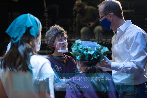 WHMS Peter Wendy Wendy Cast-011