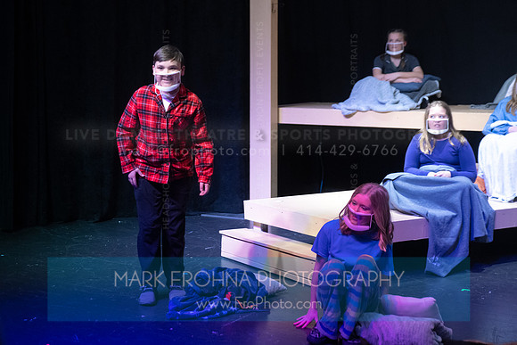 WHMS Peter Wendy Peter Cast-017