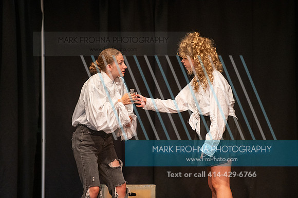 BRIO Complete Works of Shakespeare Abridged-51