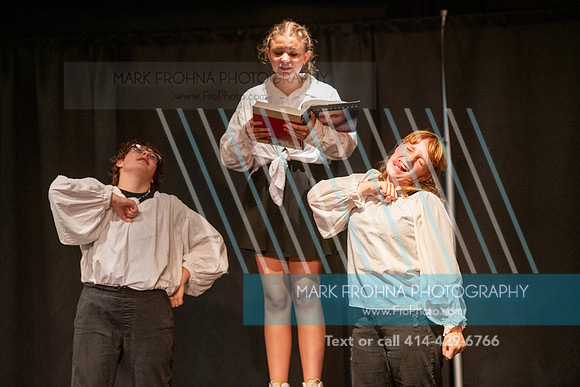 BRIO Complete Works of Shakespeare Abridged-25
