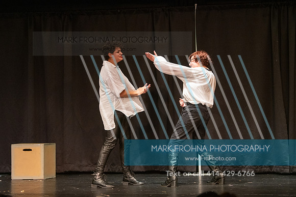 BRIO Complete Works of Shakespeare Abridged-28