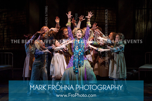 Skylight Annie Sky Cast Media-15