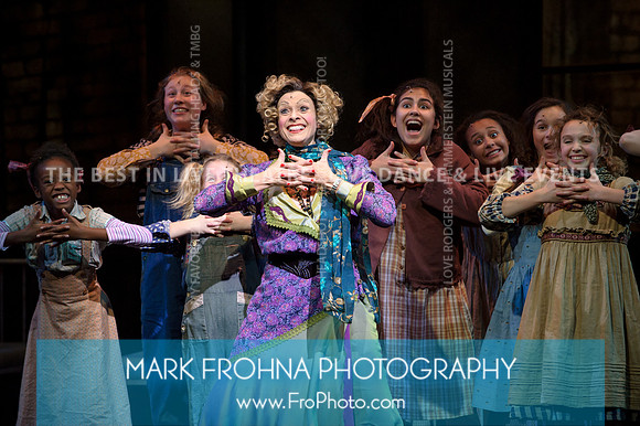 Skylight Annie Sky Cast Media-13