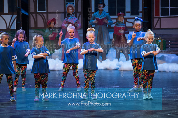 BCA 2DEC17 4PM 1st 2nd Hip Hop Mon415-13
