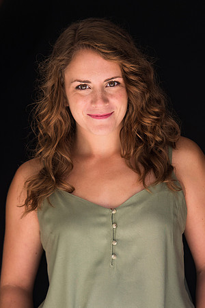 Stephanie Staszak Headshots 2020-063