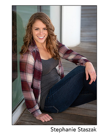 Stephanie Staszak Headshot 2021-3