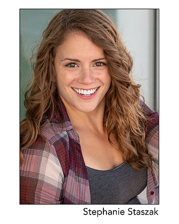 Stephanie Staszak Headshot 2021-3v2