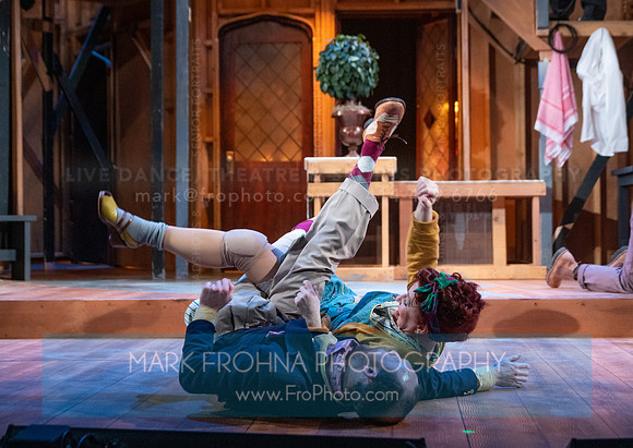 Skylight Noises Off Act 1 Highlights-127