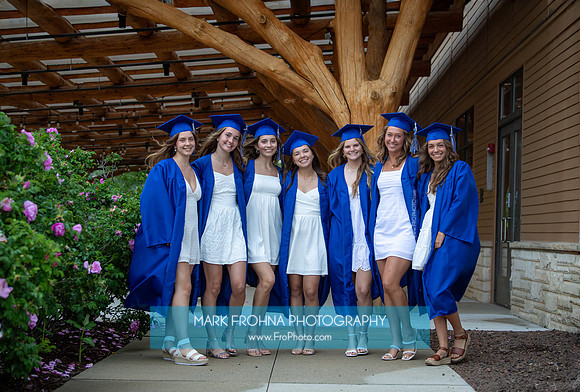 BC DeRosa Friends Graduation Portraits-34