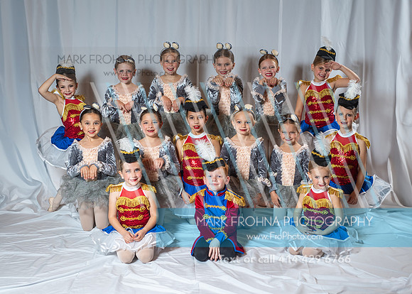 LCD Holiday 2023 Sarcia Team-1