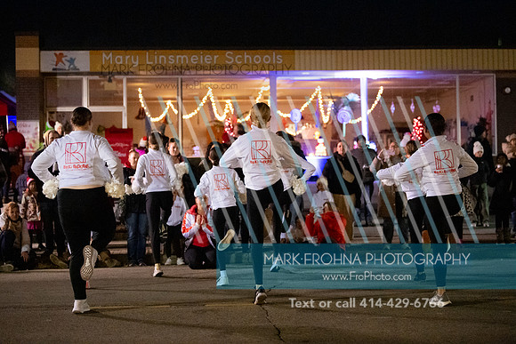 BRIO Brookfield Tree Lighting 2023-51