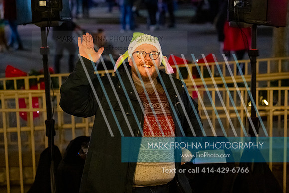 BRIO Brookfield Tree Lighting 2023-95