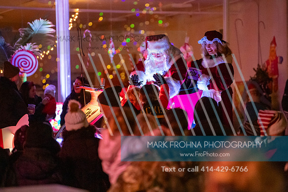 BRIO Brookfield Tree Lighting 2023-92
