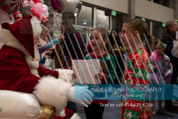 LCD Holiday Showcase 2023 Friday-903-2