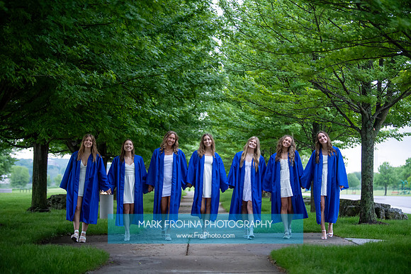 BC DeRosa Friends Graduation Portraits-33