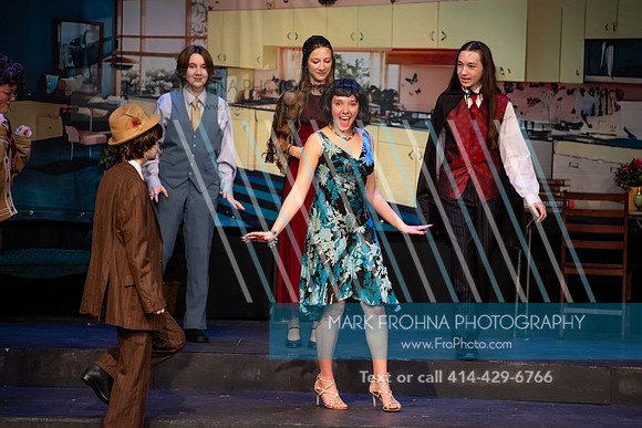 BRIO Drowsy Chaperone Wow-26