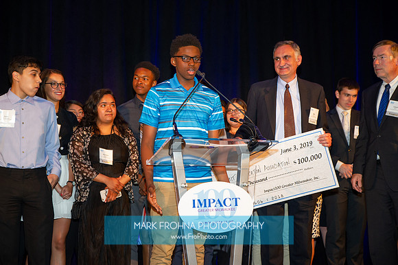 Impact100 Grant Awards Presentations 2019-050