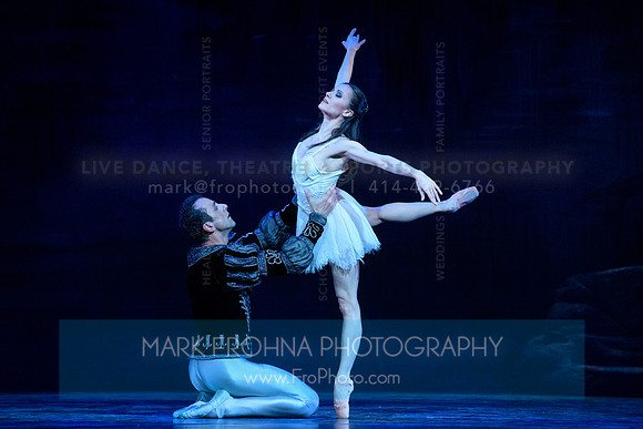Milwaukee Ballet Swan Lake 2018 Highlights-048