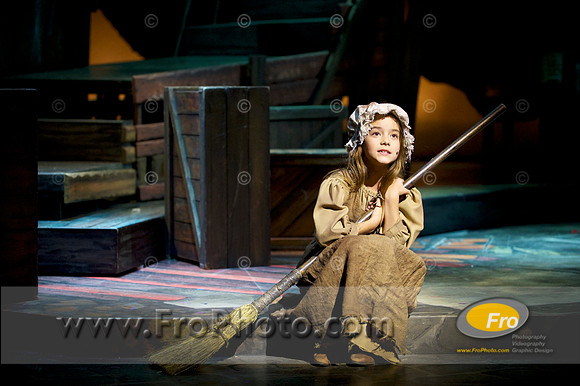 Skylight Les Miz Preview Selects 027