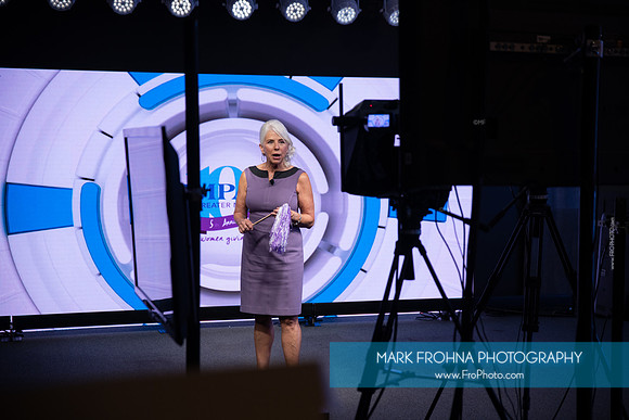 Impact100 Awards Ceremony 2020-021