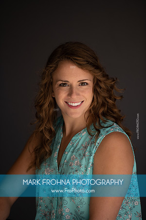 Stephanie Staszak Headshots 2020-099