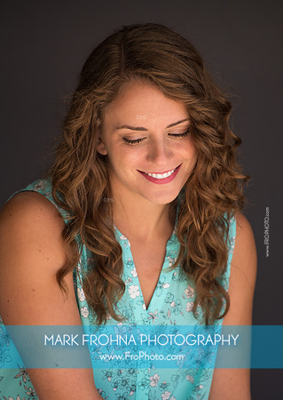 Stephanie Staszak Headshots 2020-097