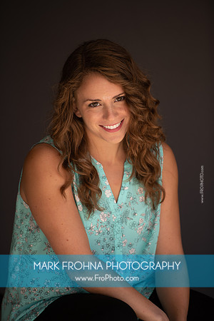 Stephanie Staszak Headshots 2020-098