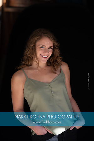 Stephanie Staszak Headshots 2020-091
