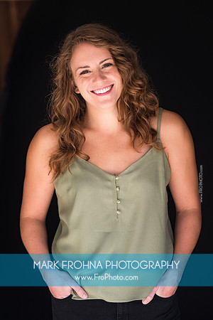 Stephanie Staszak Headshots 2020-065