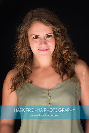 Stephanie Staszak Headshots 2020-063