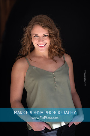 Stephanie Staszak Headshots 2020-060