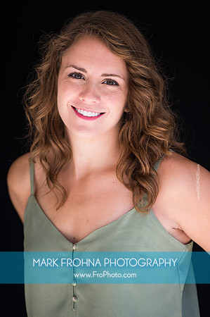 Stephanie Staszak Headshots 2020-055