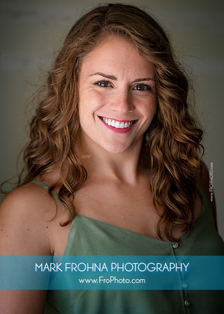 Stephanie Staszak Headshots 2020-051