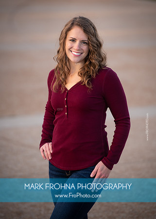 Stephanie Staszak Headshots 2020-048