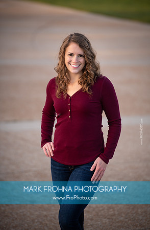 Stephanie Staszak Headshots 2020-047