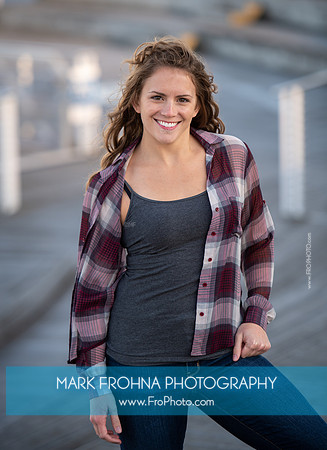 Stephanie Staszak Headshots 2020-039