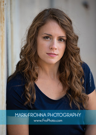 Stephanie Staszak Headshots 2020-036