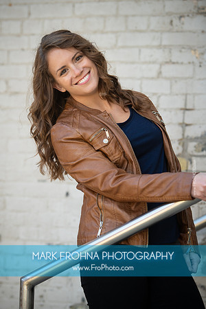 Stephanie Staszak Headshots 2020-022