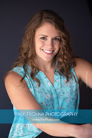 Stephanie Staszak Headshots 2020-017