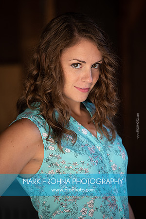 Stephanie Staszak Headshots 2020-015