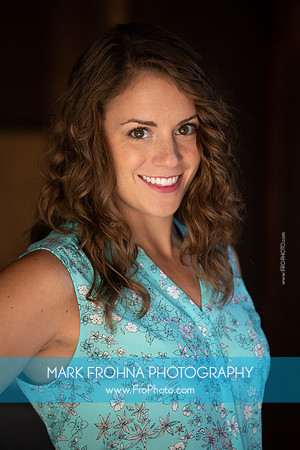 Stephanie Staszak Headshots 2020-014