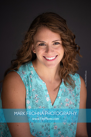 Stephanie Staszak Headshots 2020-010