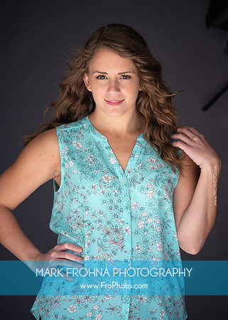 Stephanie Staszak Headshots 2020-008