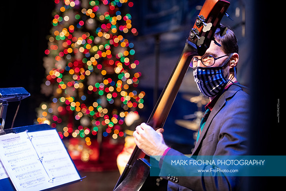 Skylight Sings Holiday Special-033