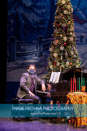 Skylight Sings Holiday Special-023
