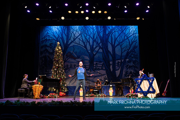 Skylight Sings Holiday Special-016