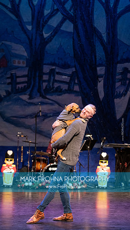 Skylight Sings Holiday Special-012
