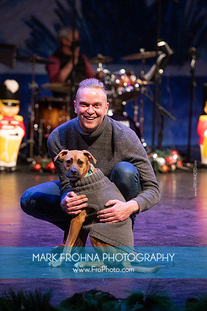Skylight Sings Holiday Special-007