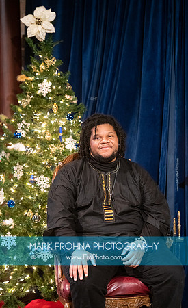 Skylight Sings Holiday Special-004