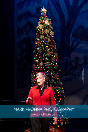 Skylight Sings Holiday Special-039